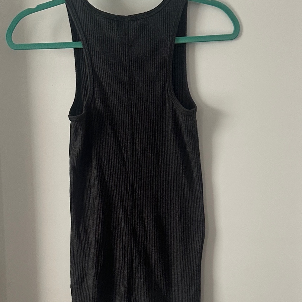 Gap Women's Striped and Gray Tank Top Bundle - Picture 3 of 9